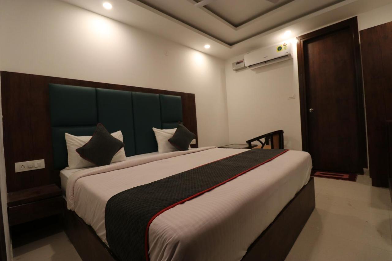 Hotel Krone A Family Hotel Near Igi Airport Delhi Neu-Delhi Exterior foto