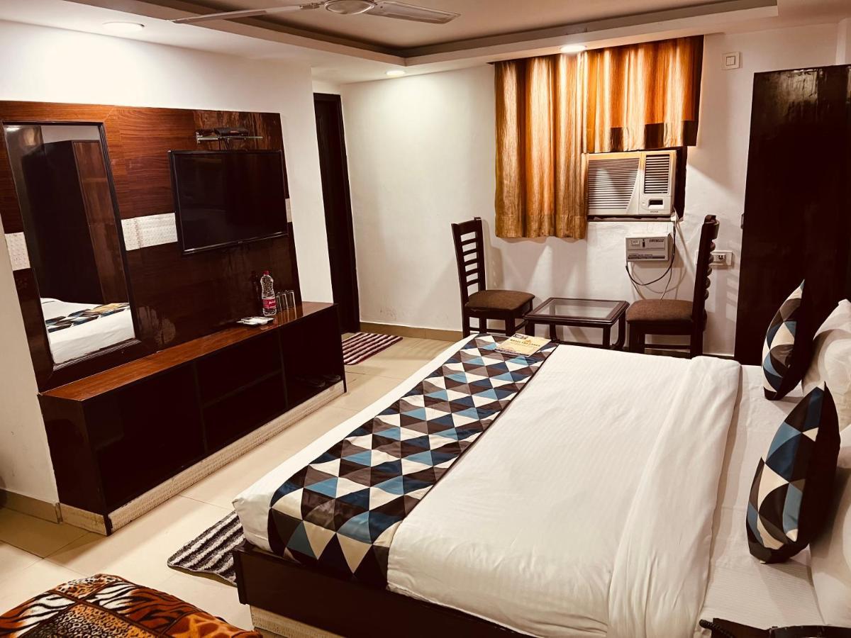 Hotel Krone A Family Hotel Near Igi Airport Delhi Neu-Delhi Exterior foto