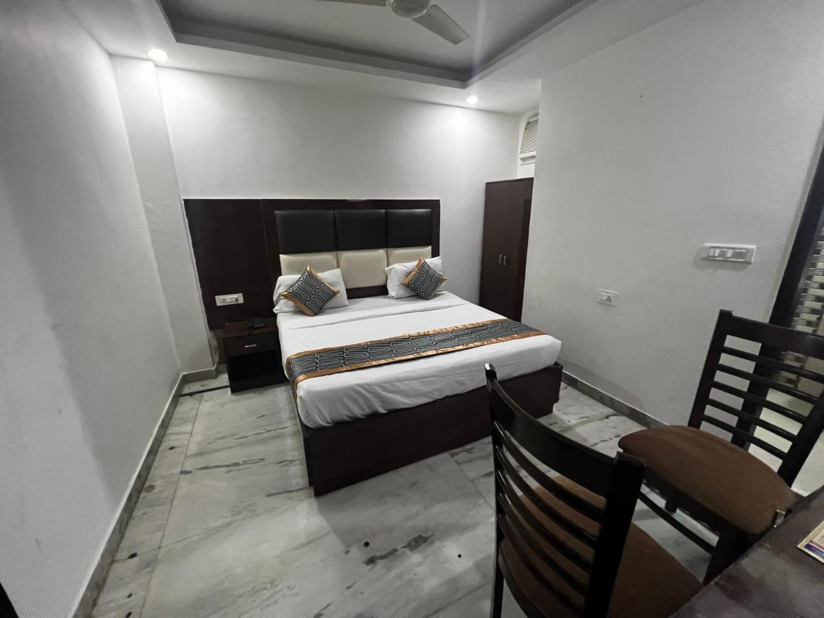 Hotel Krone A Family Hotel Near Igi Airport Delhi Neu-Delhi Exterior foto