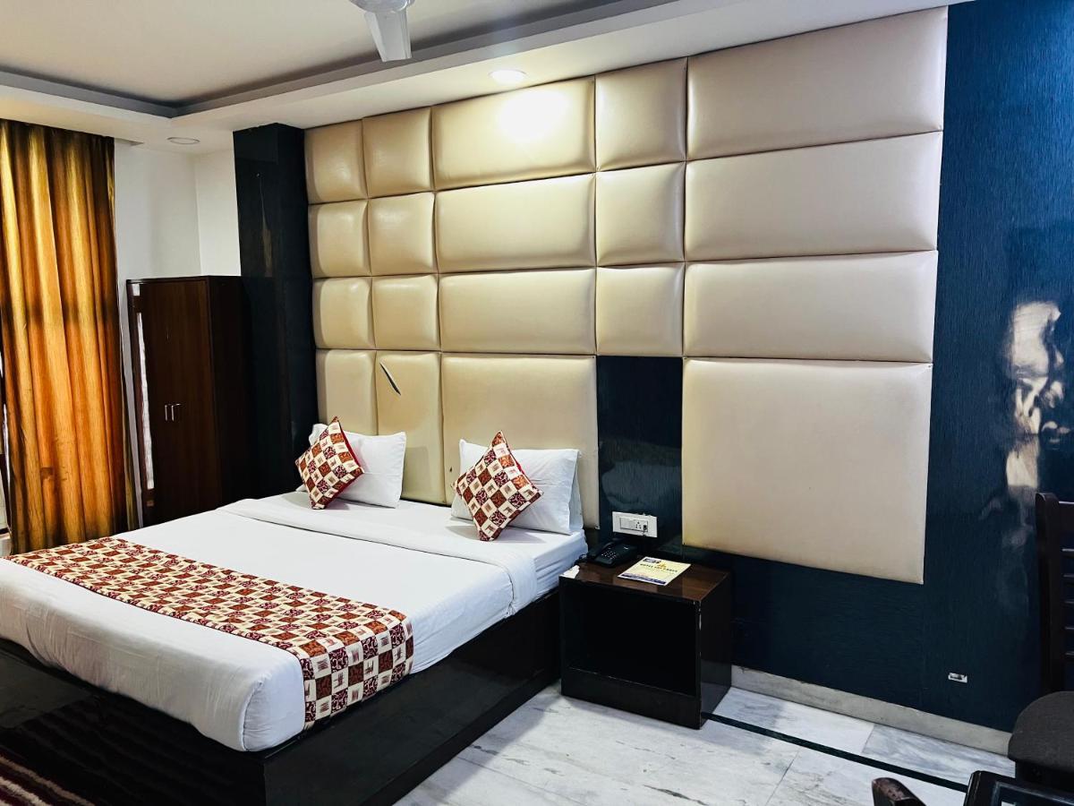 Hotel Krone A Family Hotel Near Igi Airport Delhi Neu-Delhi Exterior foto