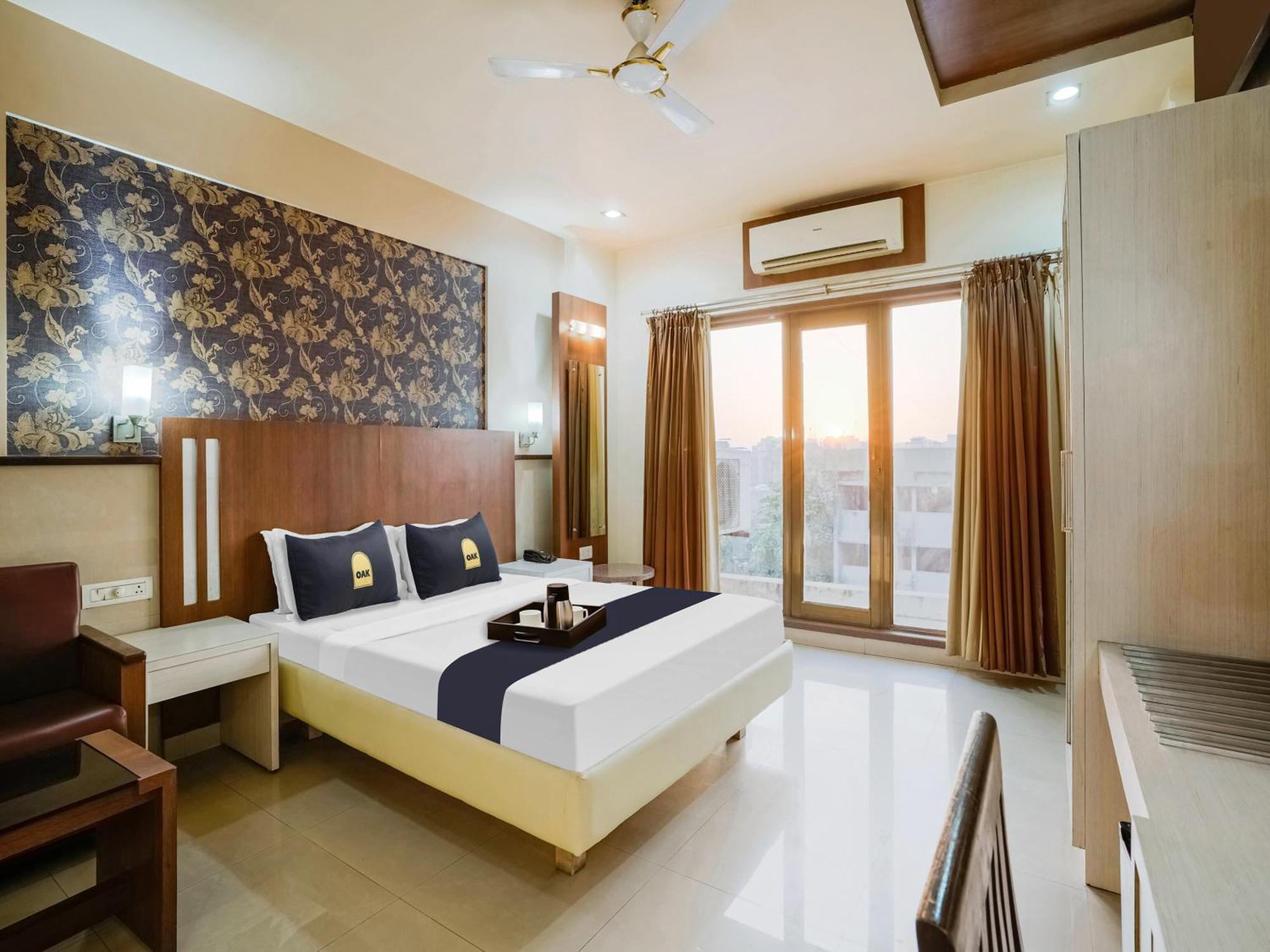 Hotel Krone A Family Hotel Near Igi Airport Delhi Neu-Delhi Exterior foto